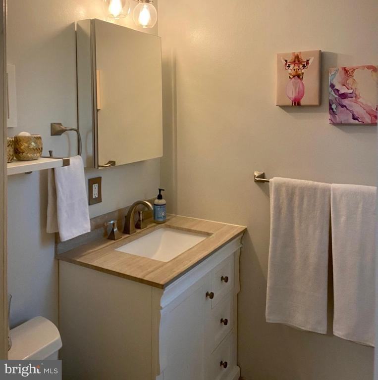 1800 Key Blvd - Photo 4 of 6
