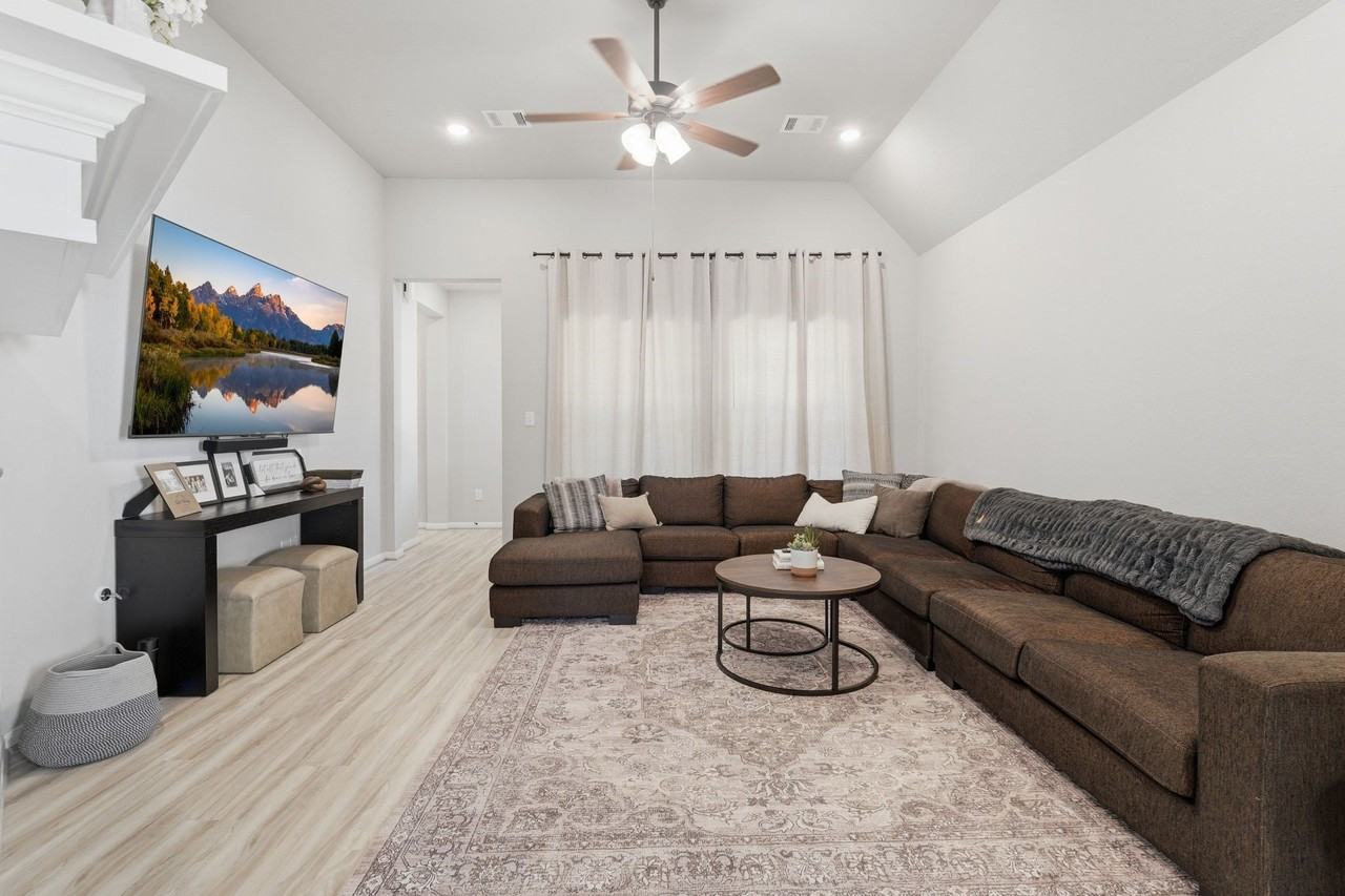12087 Noble Heart Dr - Photo 5 of 17