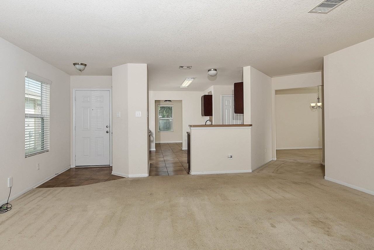 9960 Hyacinth Way - Photo 4 of 20