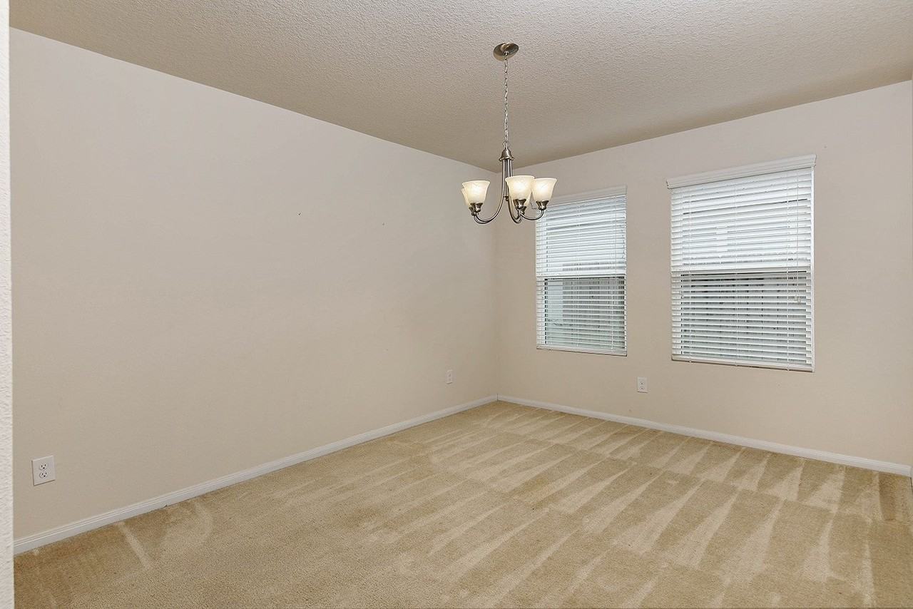 9960 Hyacinth Way - Photo 7 of 20