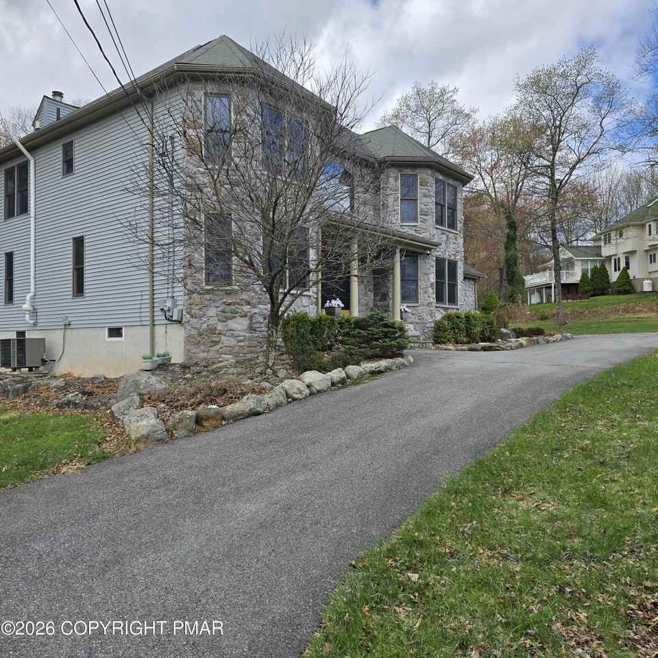 5132 Pocono Park Ln - Photo 3 of 49