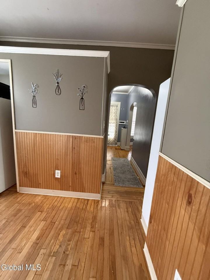 45 Lincoln Ave - Photo 2 of 15