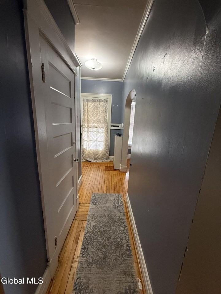 45 Lincoln Ave - Photo 7 of 15