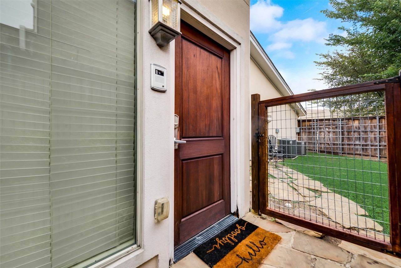 4973 Thunder Rd #B - Photo 3 of 22