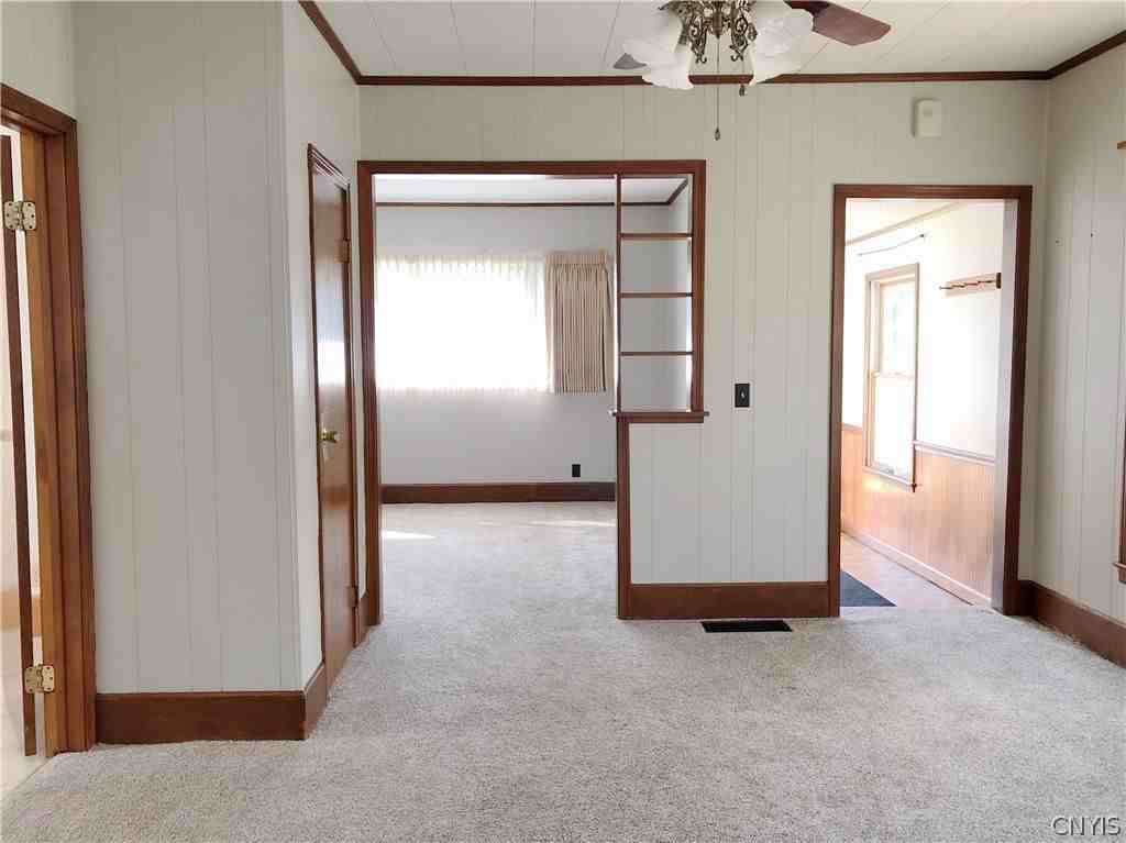 708 Schuyler St - Photo 2 of 24