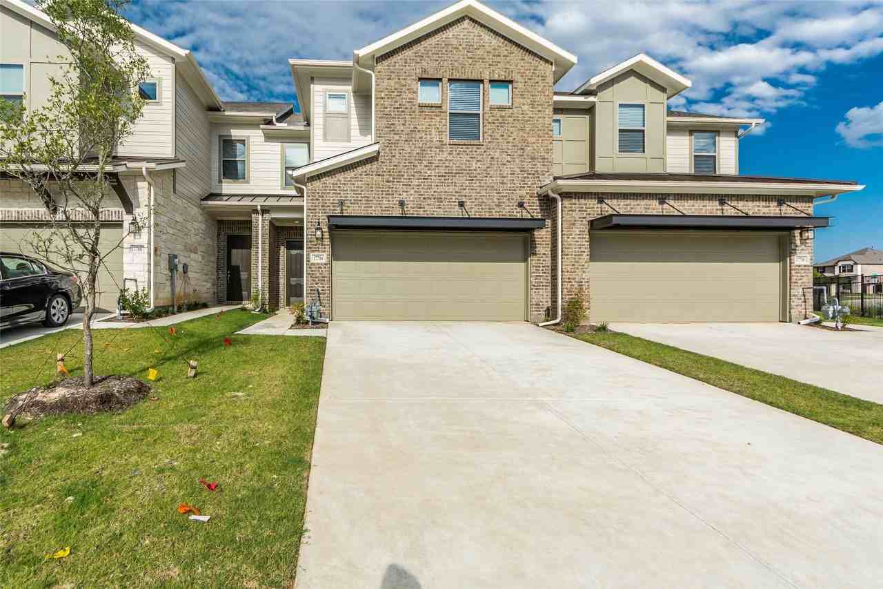 17704 Agave Ln