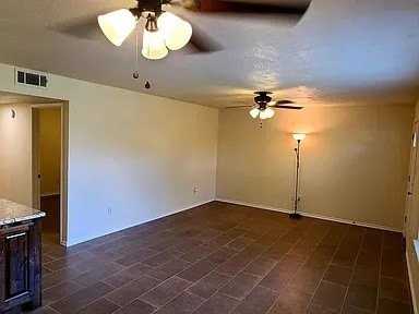 436 Sw Thomas St #A - Photo 6 of 14