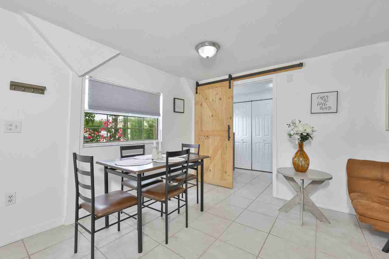 2575 S Himes Ave - Photo 3 of 21