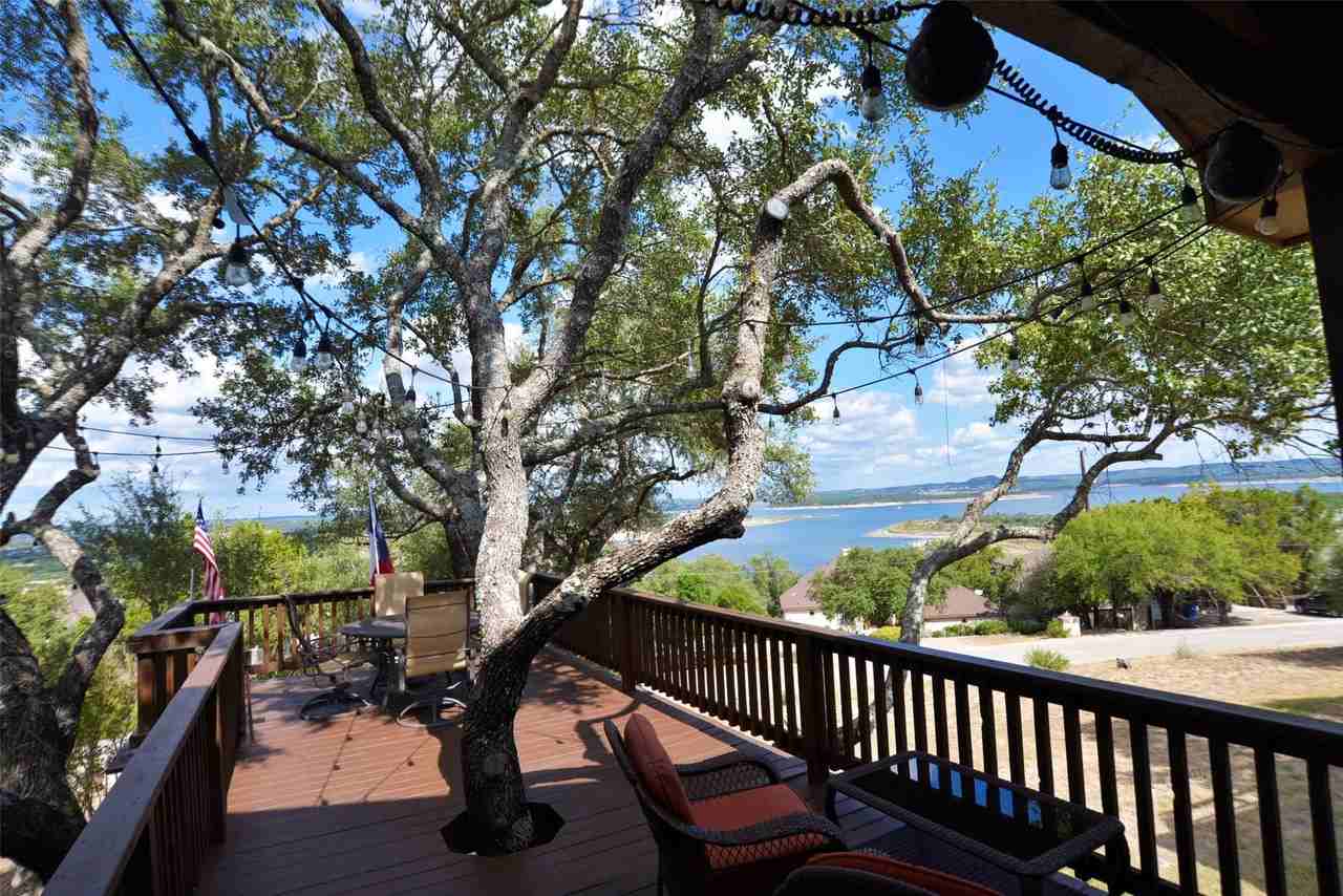 785 Lake Frst - Photo 6 of 44