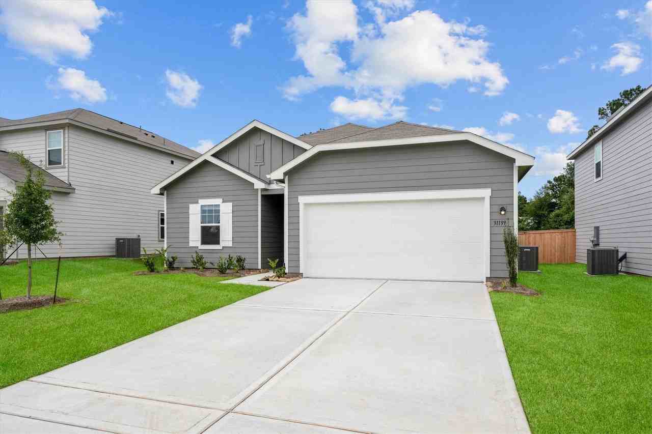 31139 Gayle Prairie Oaks St - Photo 2 of 35