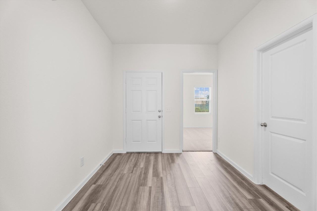 31139 Gayle Prairie Oaks St - Photo 5 of 35