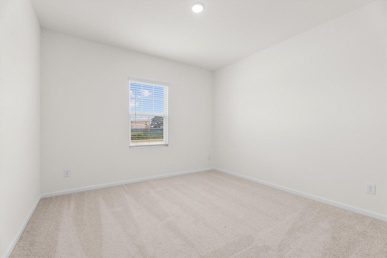 31139 Gayle Prairie Oaks St - Photo 7 of 35