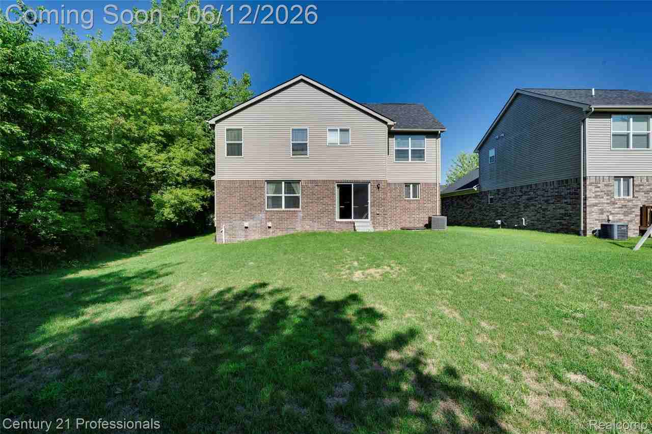 28323 Oakmonte Cir W - Photo 5 of 50