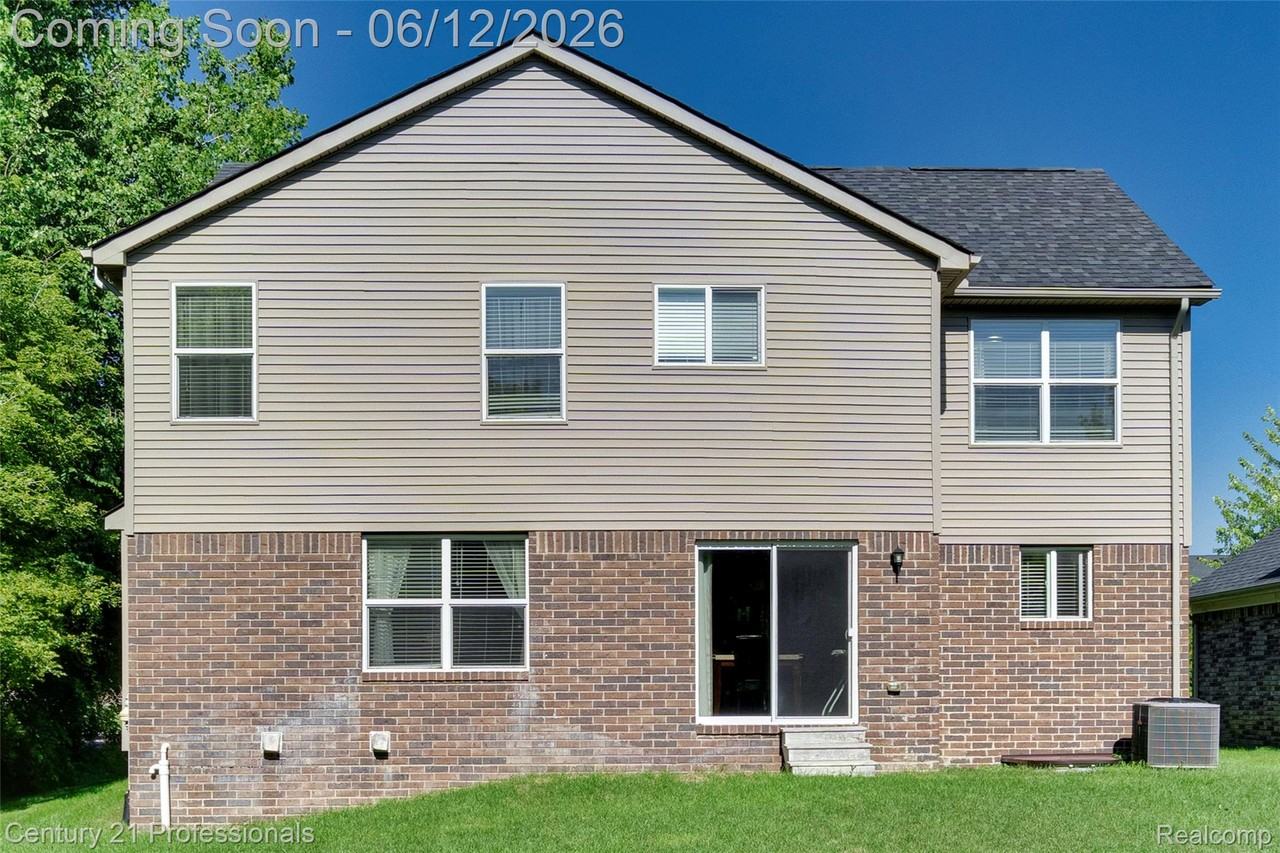 28323 Oakmonte Cir W - Photo 6 of 50