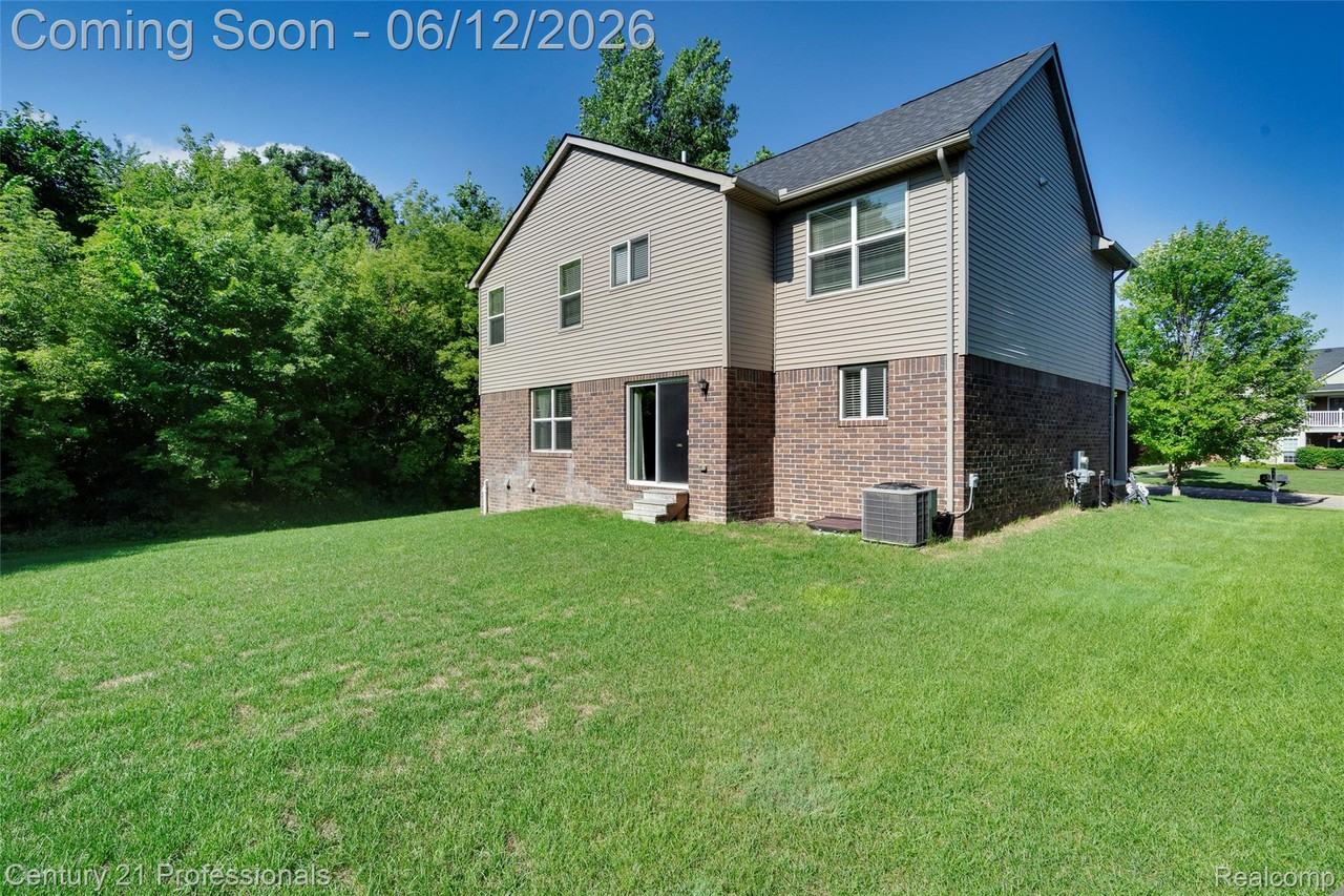 28323 Oakmonte Cir W - Photo 7 of 50