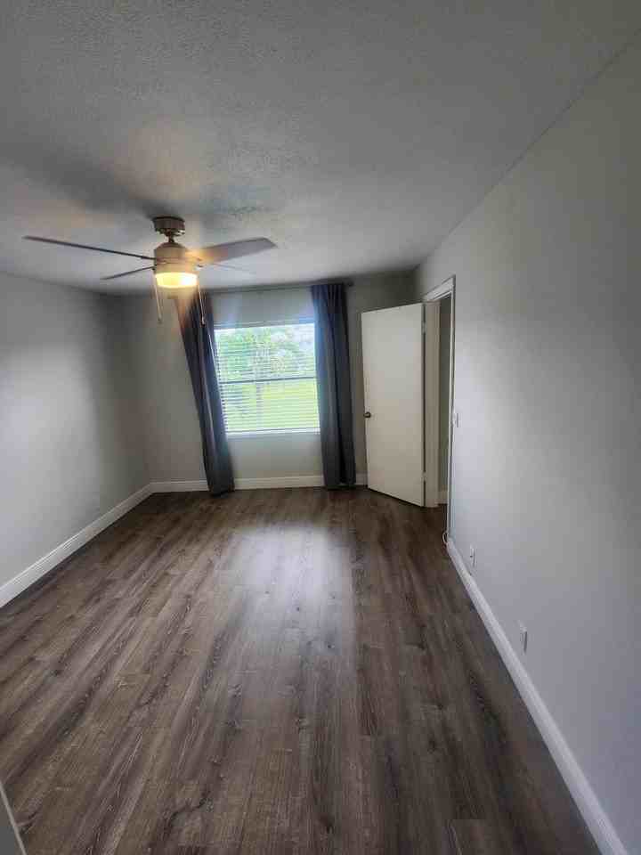 7257 Golf Colony Ct - Photo 3 of 48
