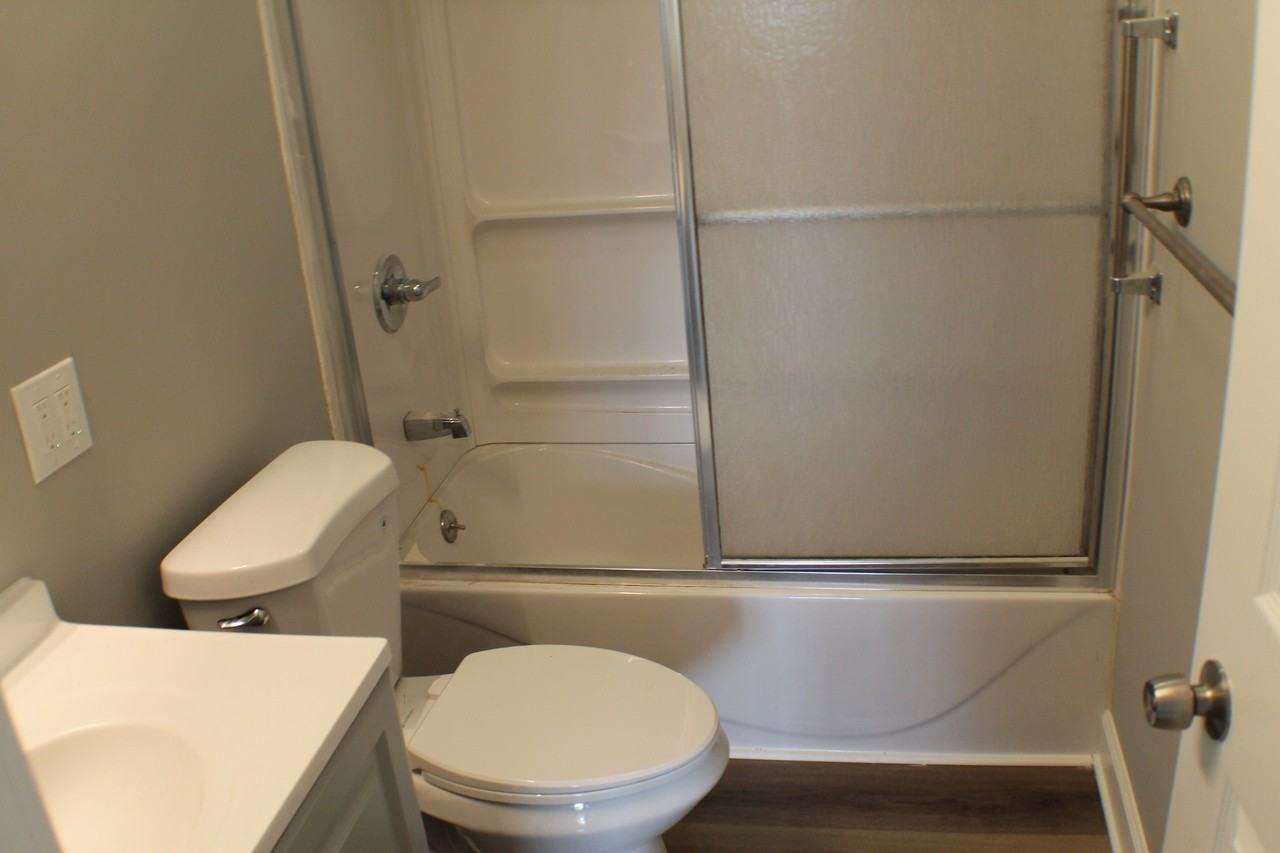 2101 Eshcol Ave #1 - Photo 7 of 11