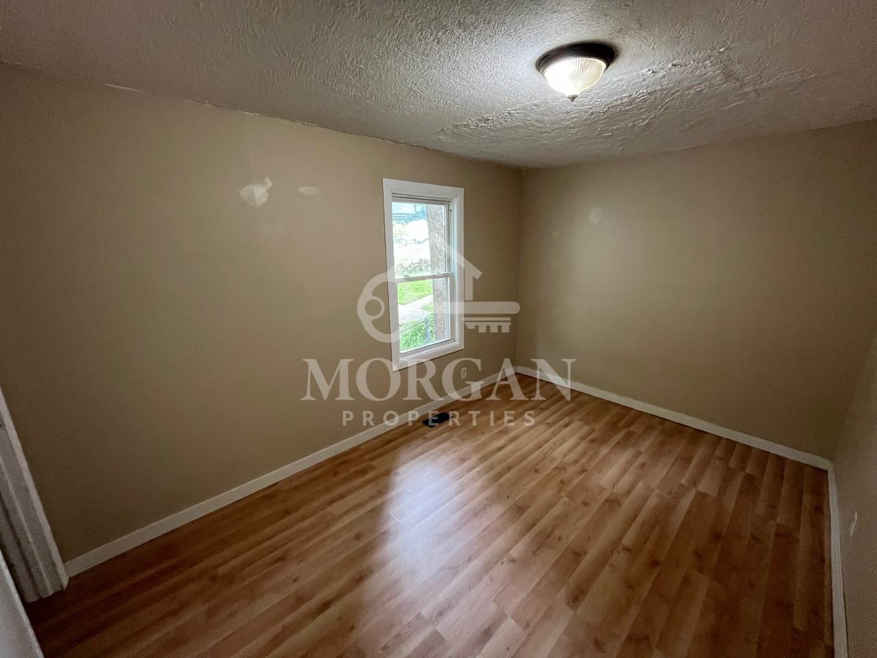 4021 Brown St #1 - Photo 6 of 6