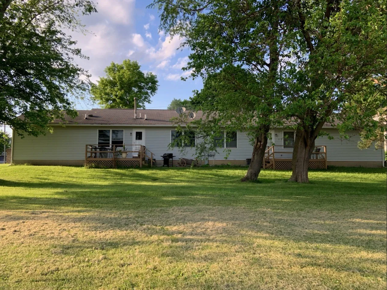207 W Brayton Rd #B - Photo 3 of 4