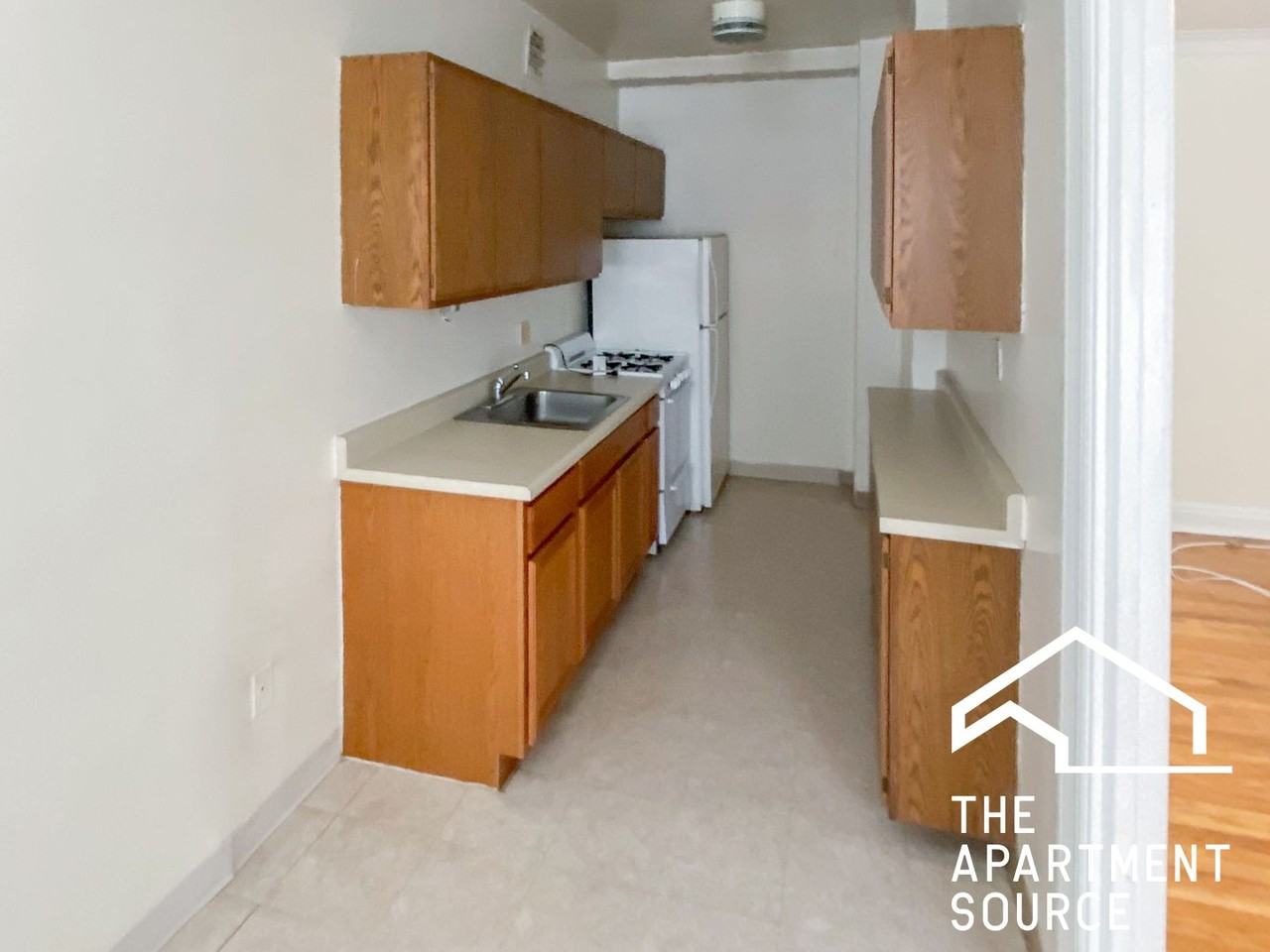 540 W Briar Pl #9B