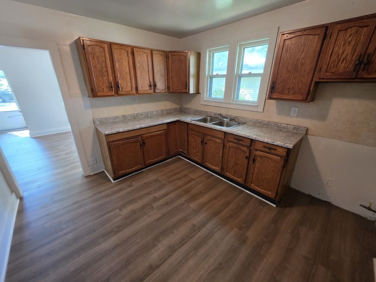 1920 Elwood St #1 - Photo 4 of 11