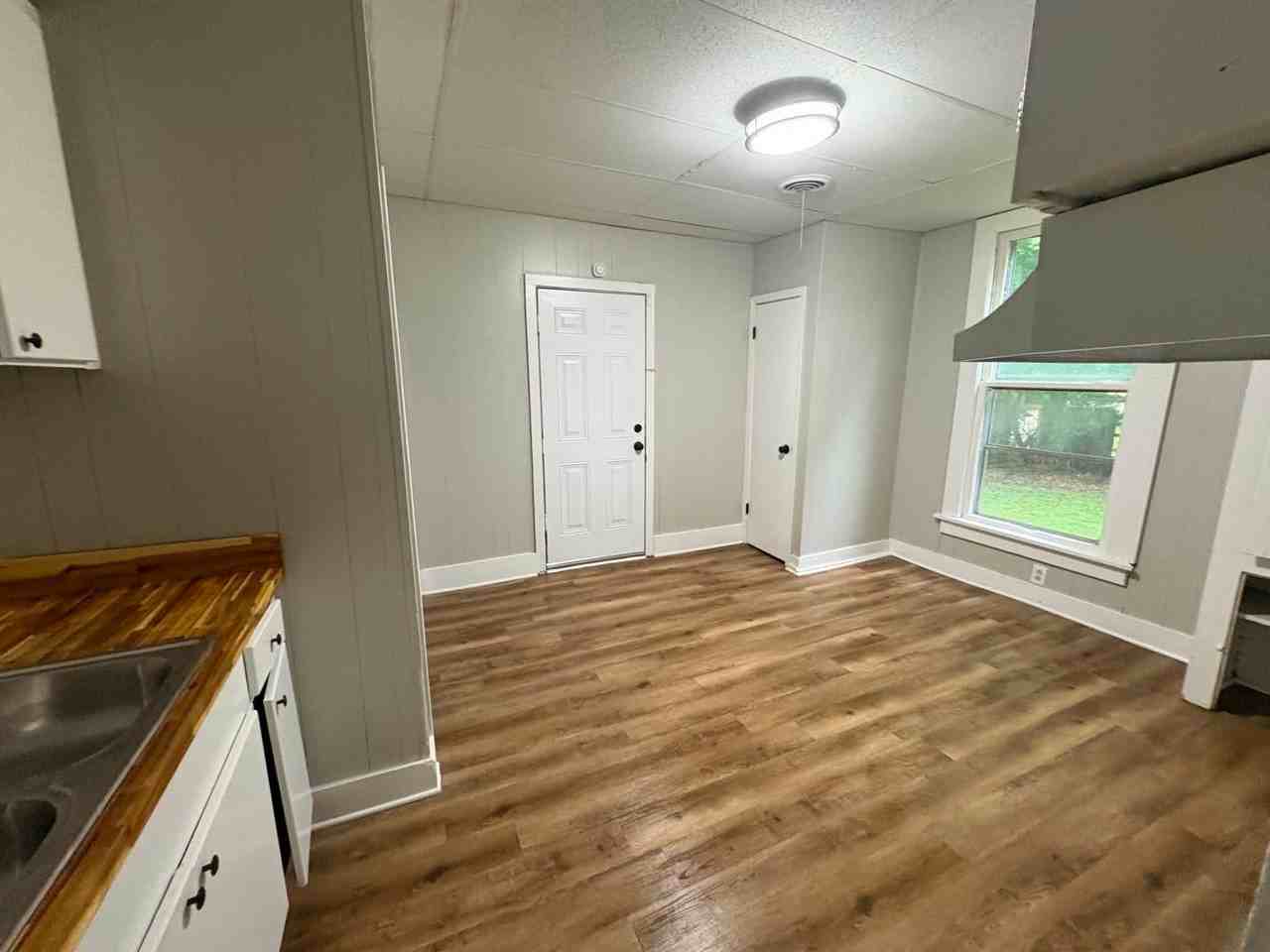 808 Tyus St #1 - Photo 4 of 13