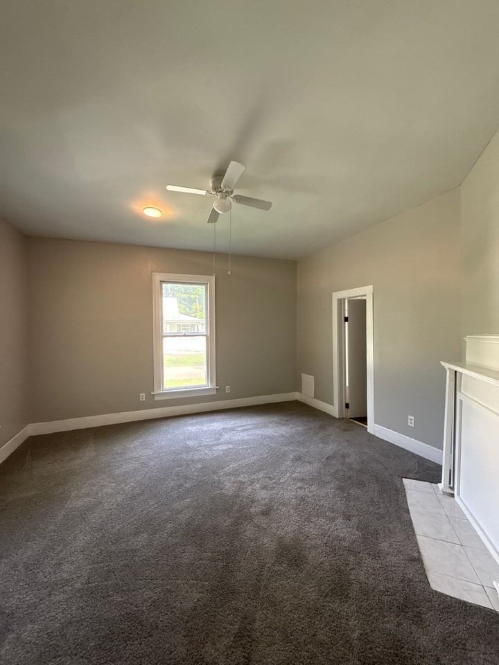 812 Tyus St #1 - Photo 5 of 13