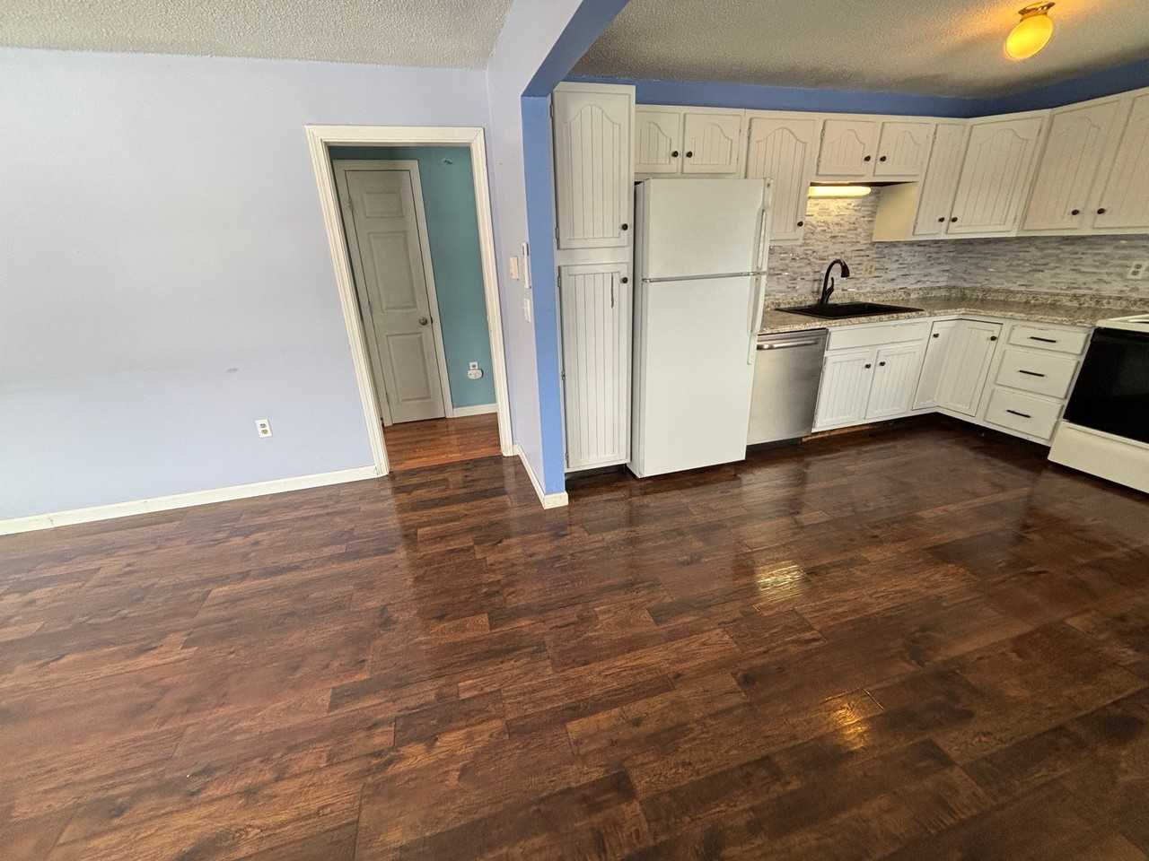 2461 Essex St #1 - Photo 5 of 14