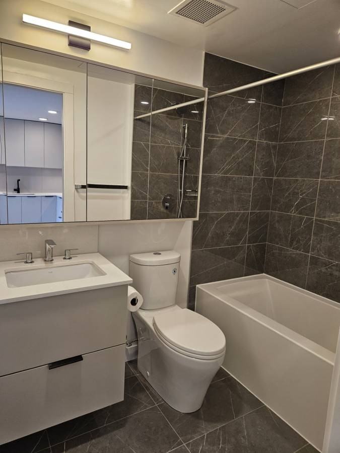 8080 Oak Street #309 - Photo 3 of 7