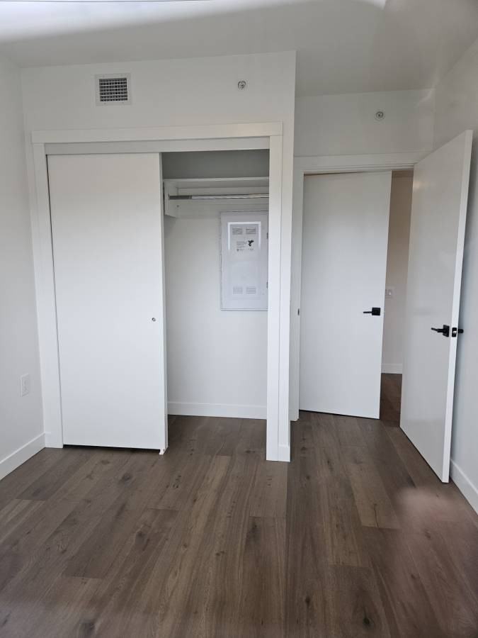 8080 Oak Street #309 - Photo 4 of 7