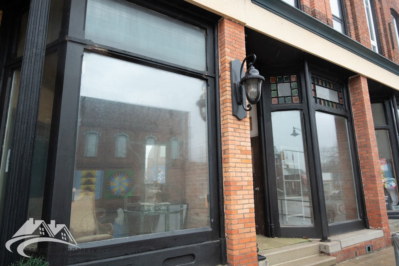 131 Brown St - Photo 2 of 17