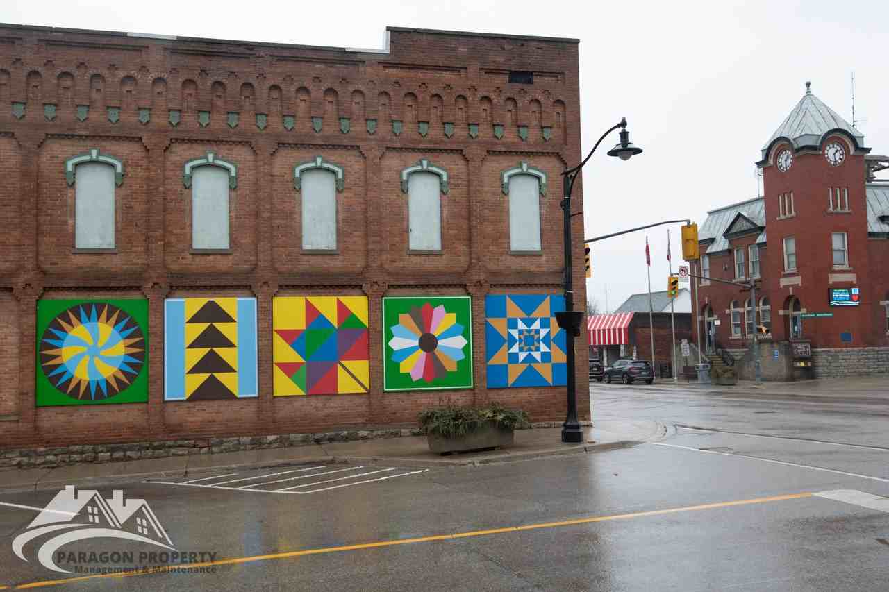 131 Brown St - Photo 3 of 17