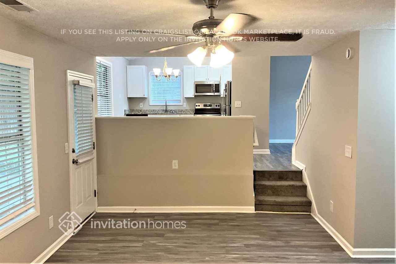 2027 Pittston Farm Rd - Photo 6 of 21