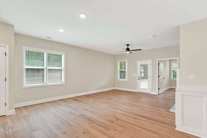 6100 Garden Court - Photo 6 of 12