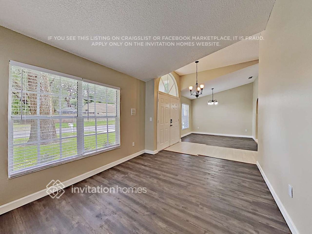 1341 Gangplank Dr - Photo 3 of 19
