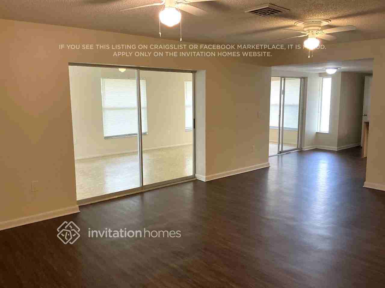 3729 Allenwood St - Photo 3 of 14