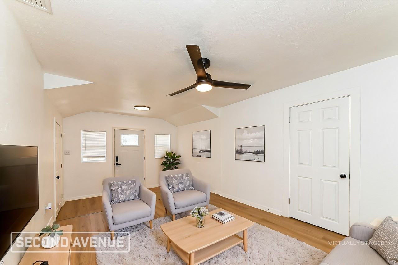 2710 22nd Ave S - Photo 2 of 28