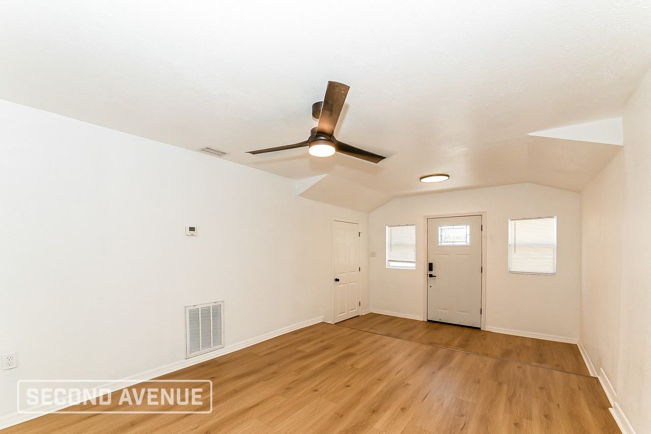 2710 22nd Ave S - Photo 7 of 28