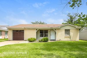 featured image of 2808 Belhaven Dr