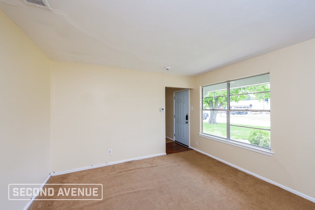 2808 Belhaven Dr - Photo 7 of 23