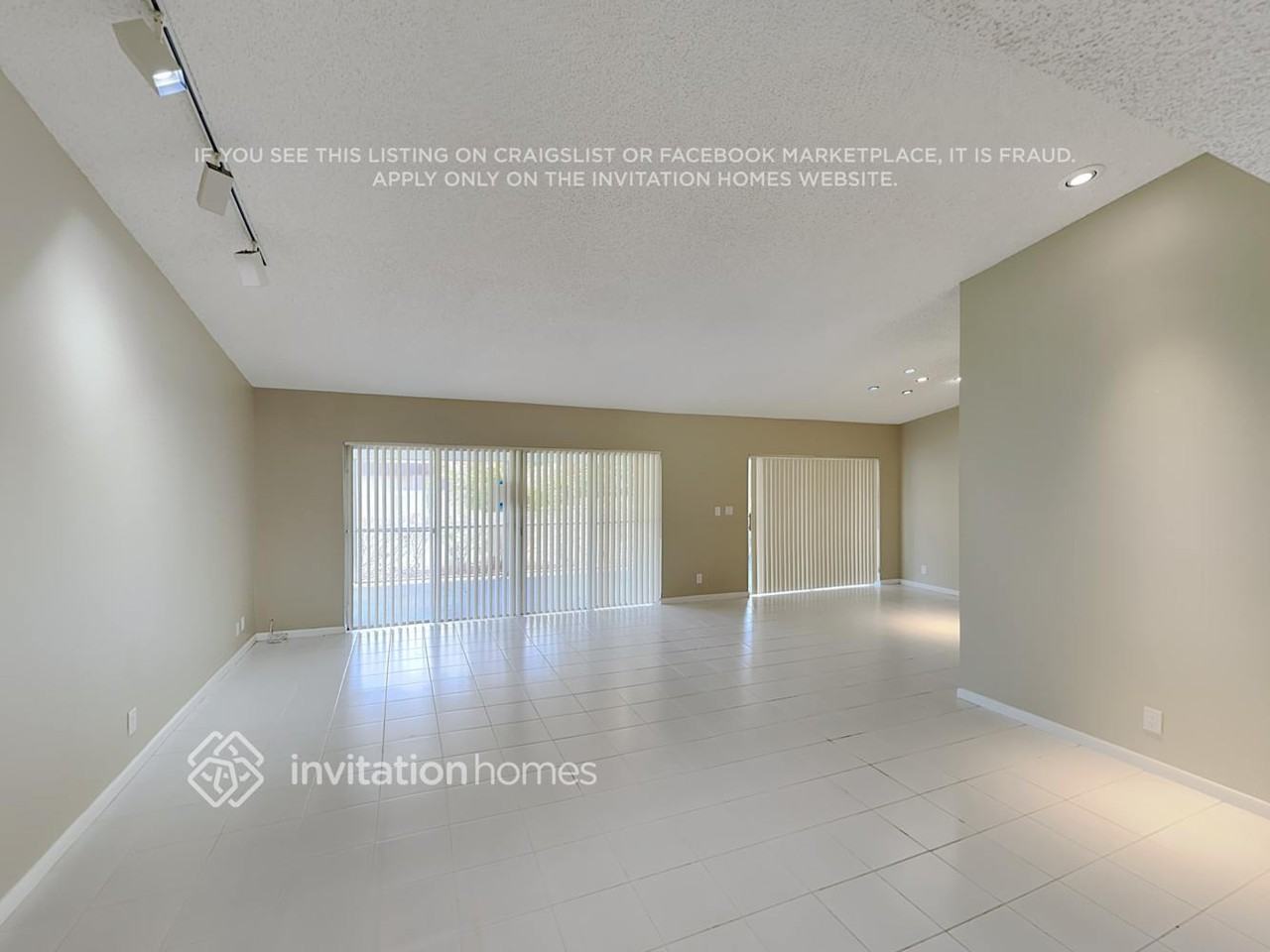 4803 Bayberry Ln - Photo 4 of 15