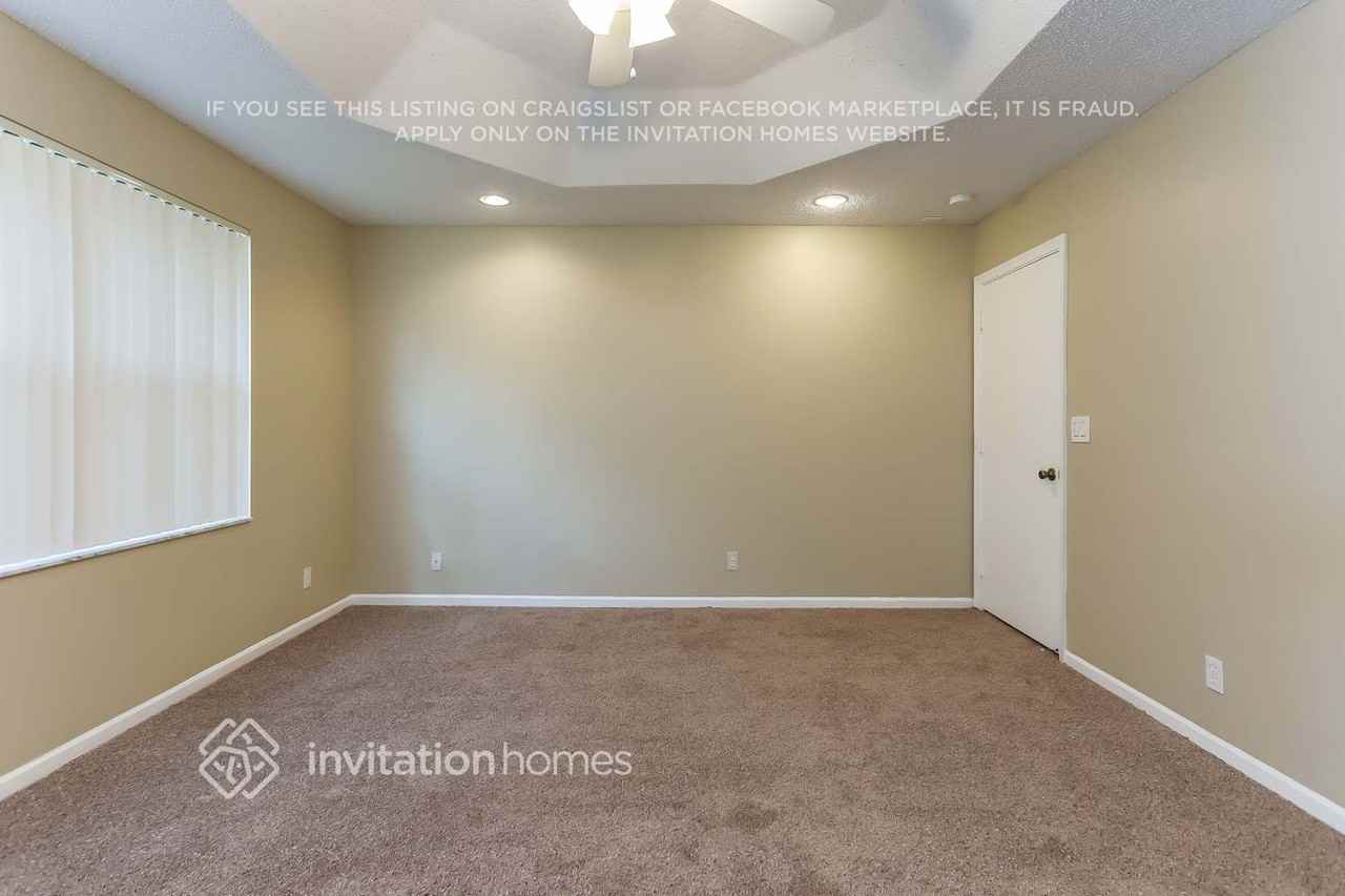 3148 Sw 177th Ave - Photo 5 of 16
