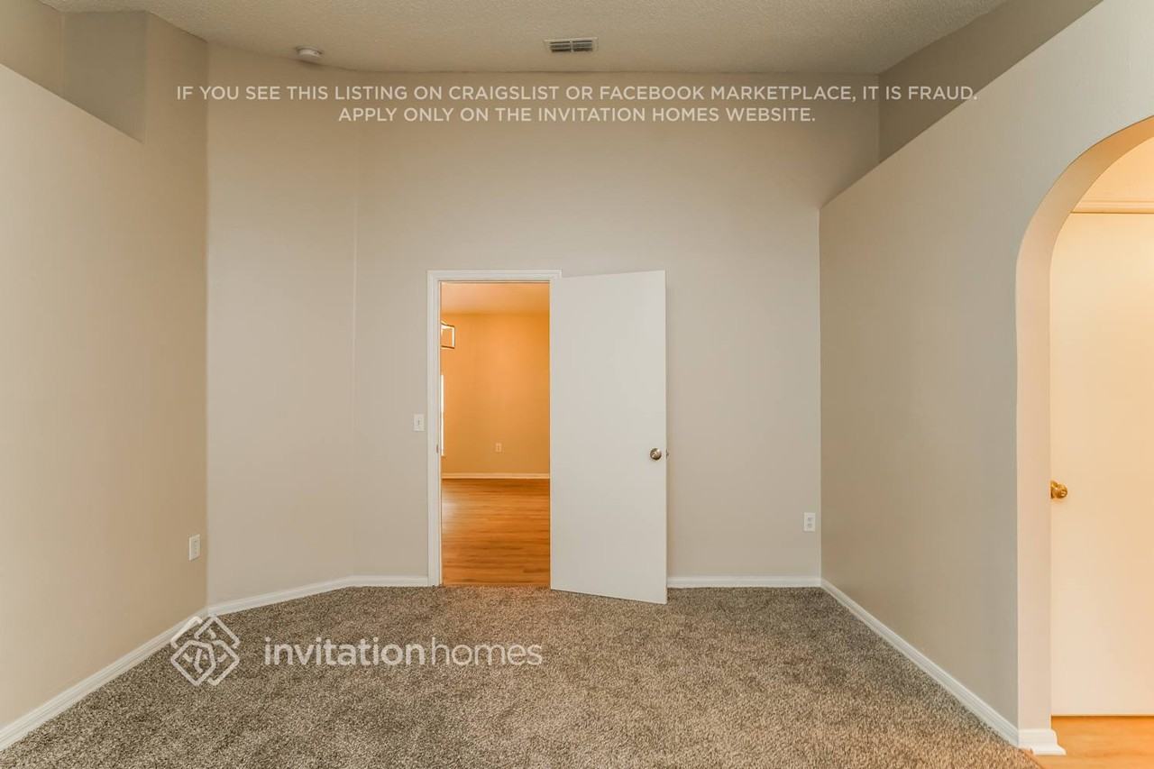 12908 Odyssey Lake Way - Photo 6 of 16