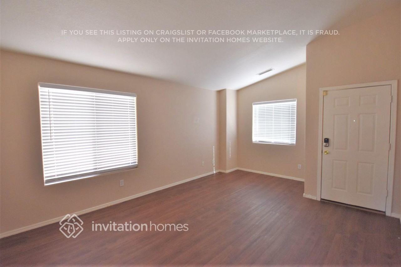 3002 N 85th Ln - Photo 2 of 10