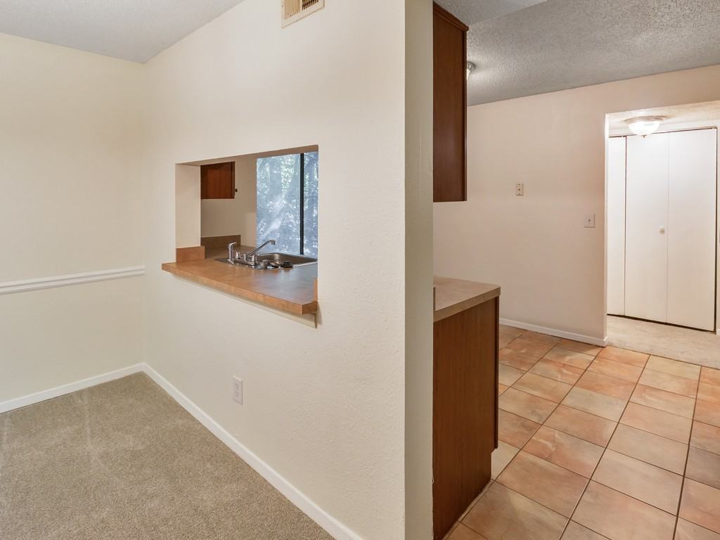 245 Seasons Pkwy #1 - Photo 7 of 29