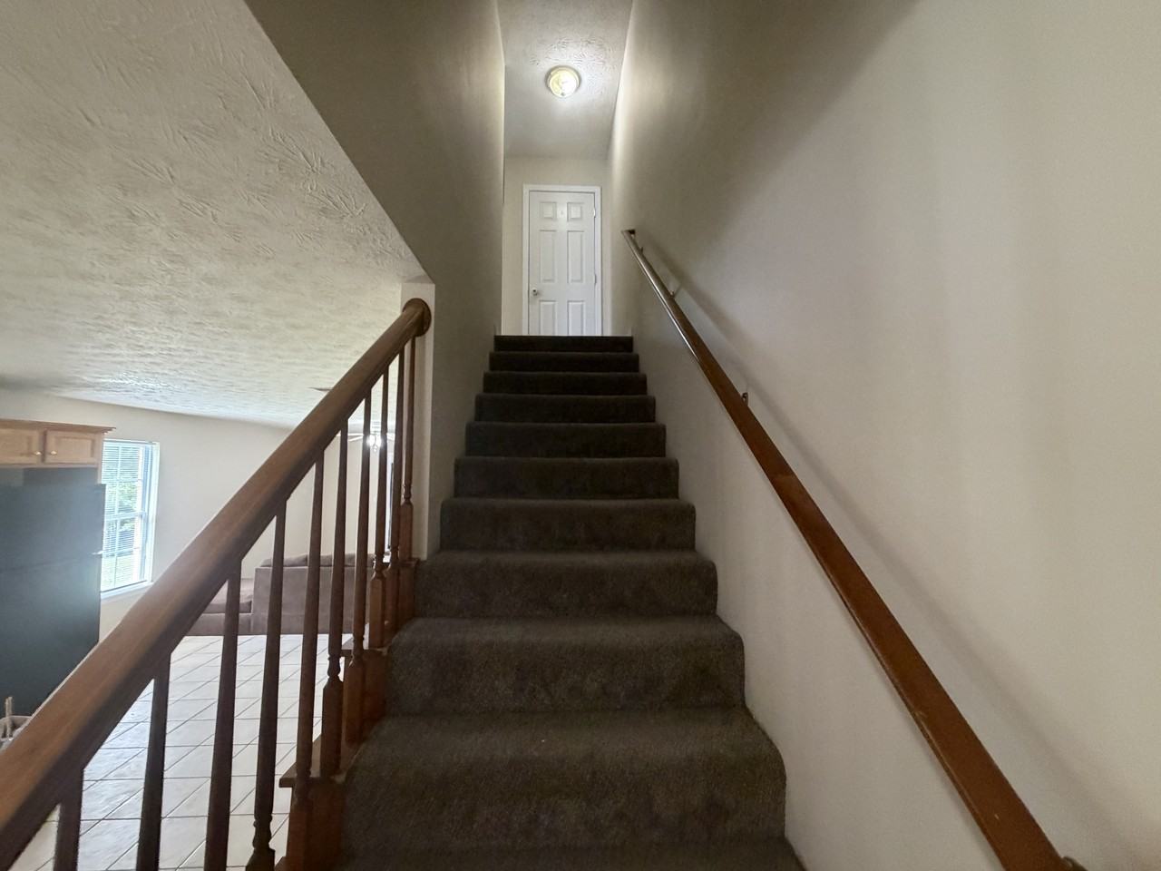 139 Ash Ct #1 - Photo 5 of 10