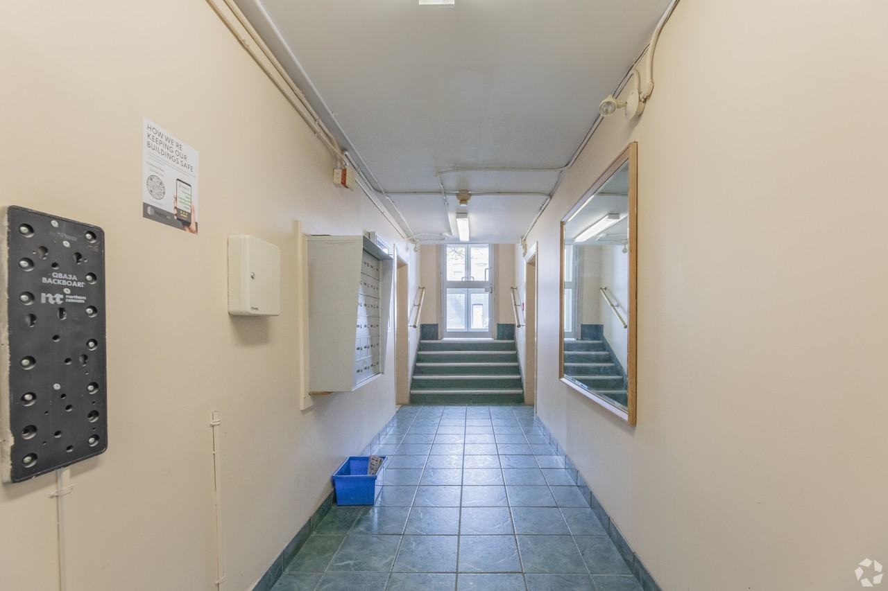Donlands Apartments - Photo 6 of 17