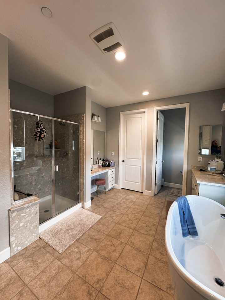 2072 Parsons Dr #1 - Photo 3 of 10