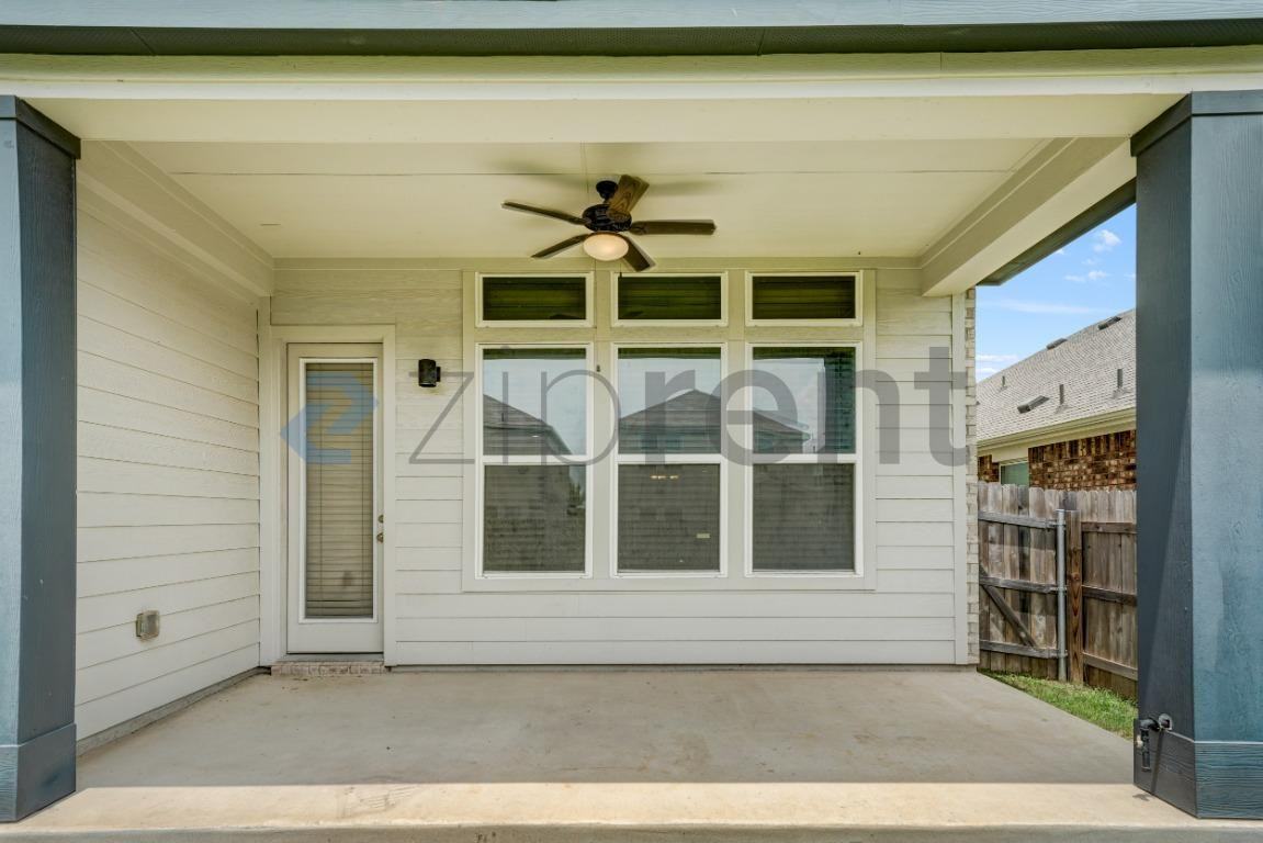 6405 Golden Bough Ln - Photo 5 of 34