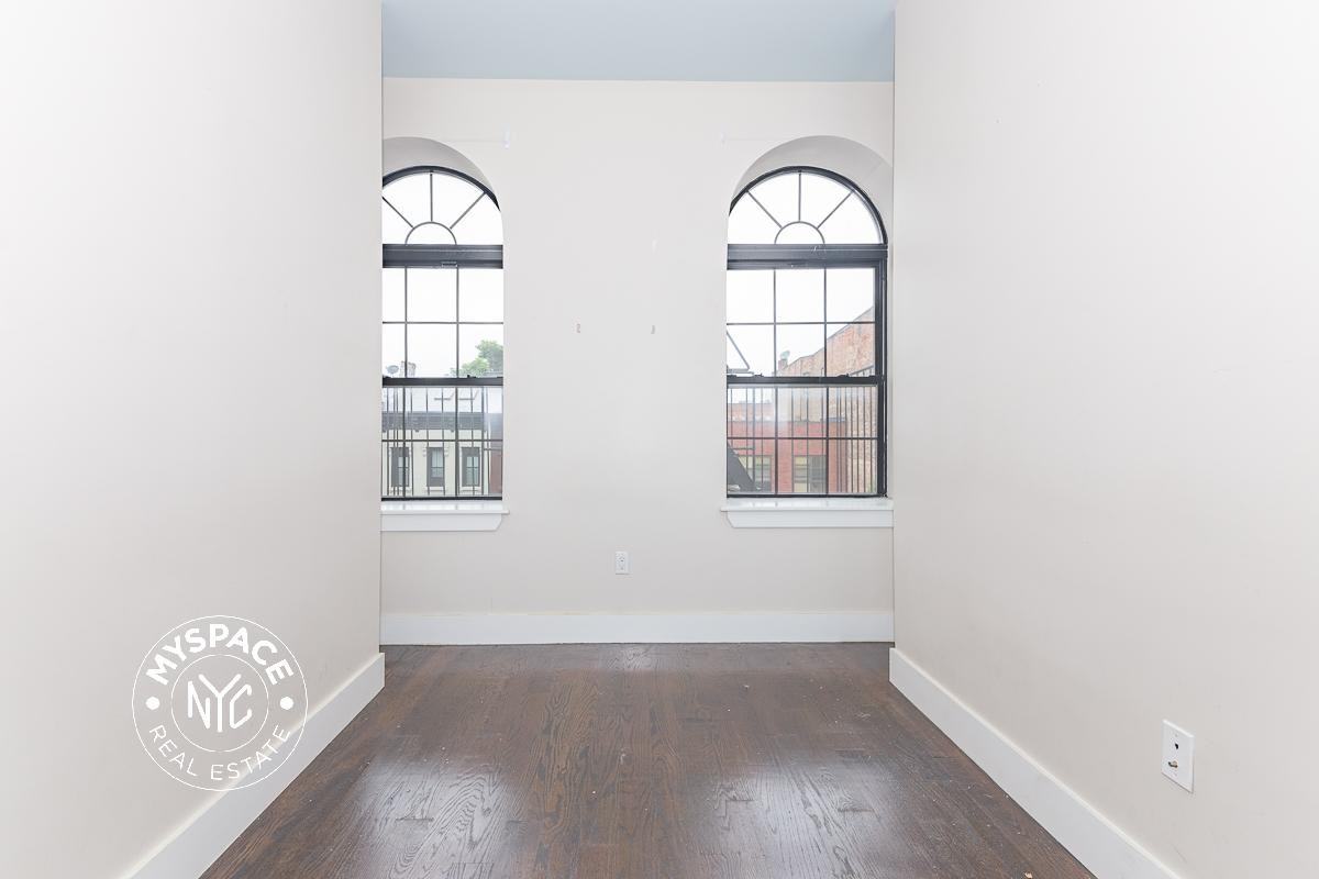 854 Greene Ave #3A - Photo 7 of 9